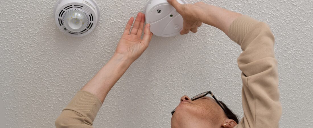 carbon monoxide and smoke alarms in rental properties